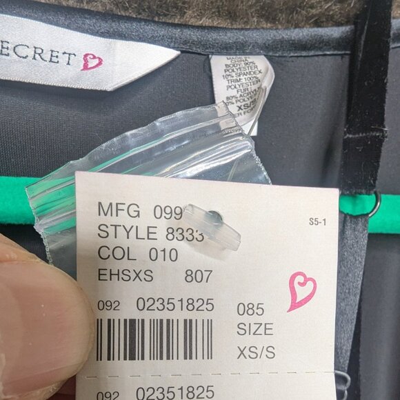 NWT VICTORIA'S SECRET Vintage Velvet Dressing Gown Robe W Faux Fur Collar Xs S - Picture 9 of 17